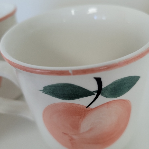 Adorable peach print mugs - Picture 6 of 6